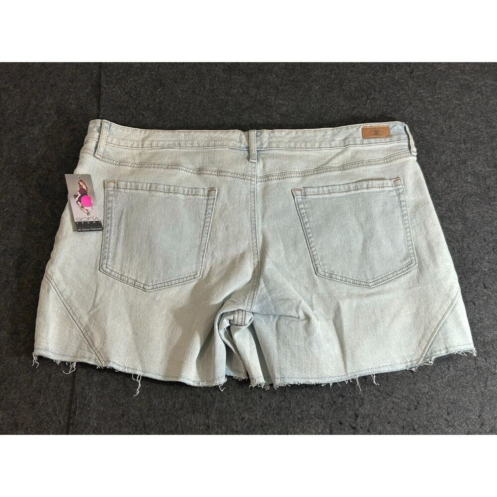 Women’s Size 14 Sofia Vergara LILA Mid Rise Light Blue Jean Shorts Pockets NWT - Picture 2 of 4